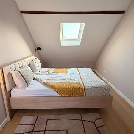 Proche Paris & Normandie Apartment *